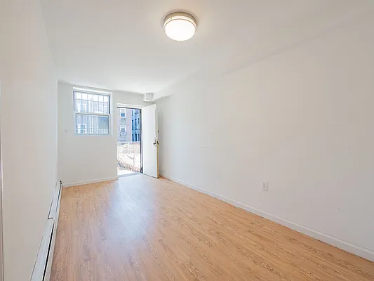 Rented by Keller Williams Realty of Greater Nassau | media 8