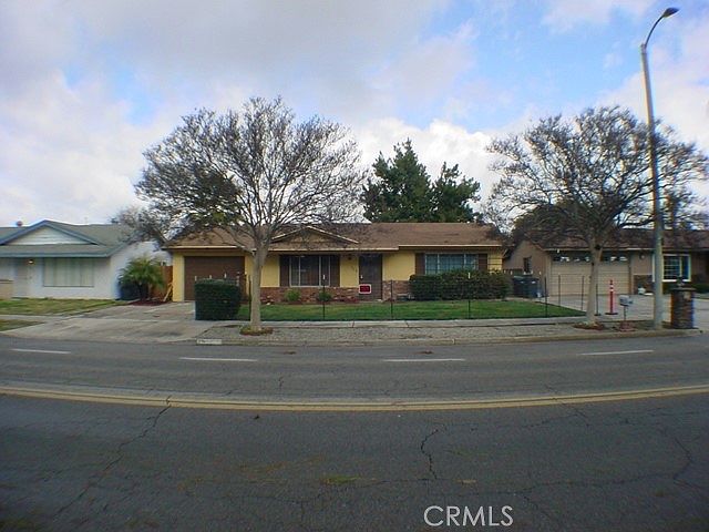 1st image of 858 W Thornton Ave