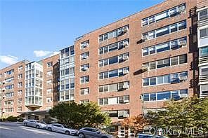 1st image of 2 Washington Sq APT 1B