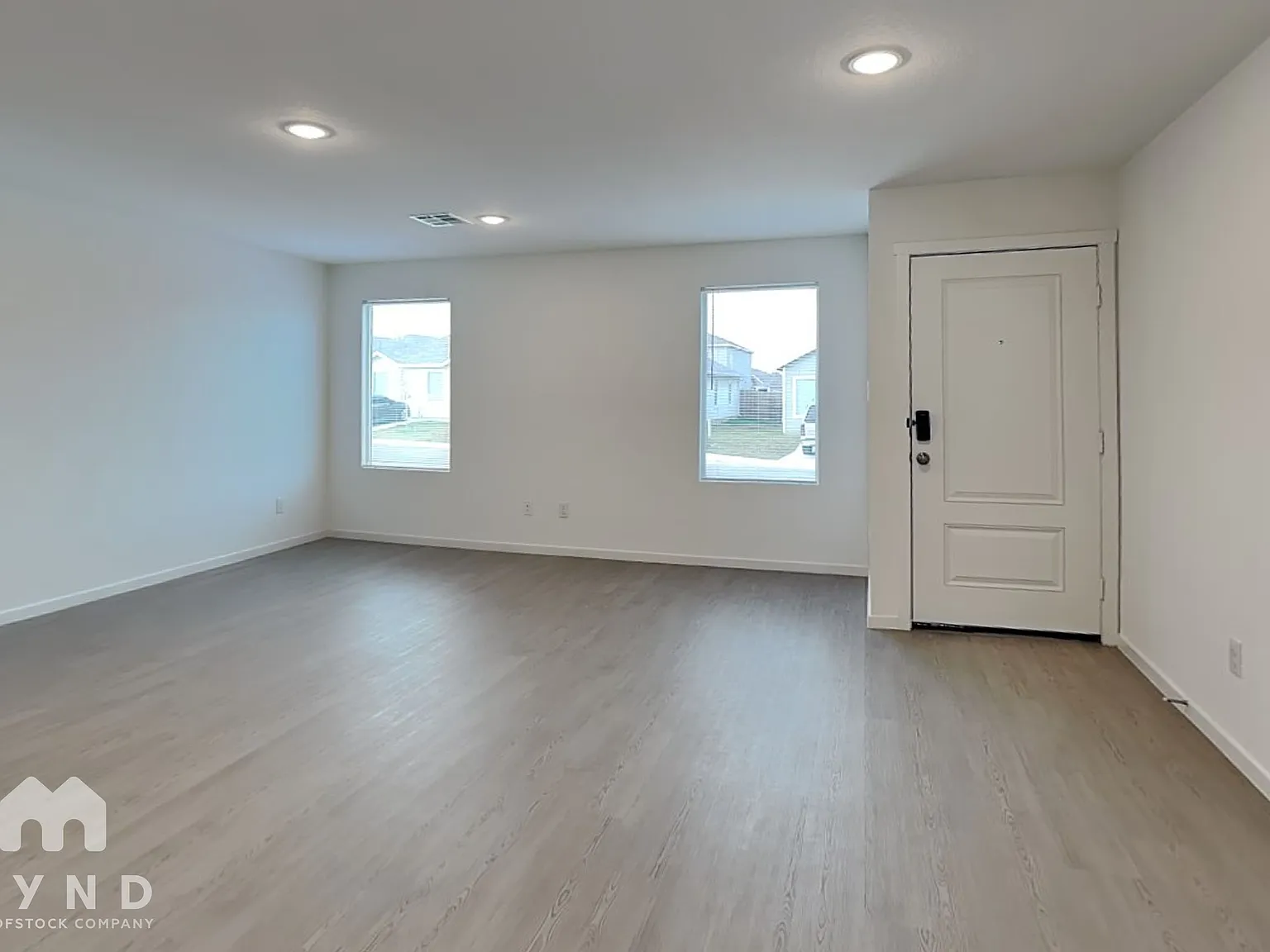 4 bed, 2.0 bath, 1375 sqft, $1,495 — Photo 2