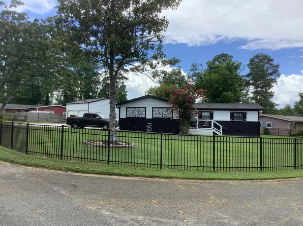 8114 Royal Dr, Chattanooga, TN 37421