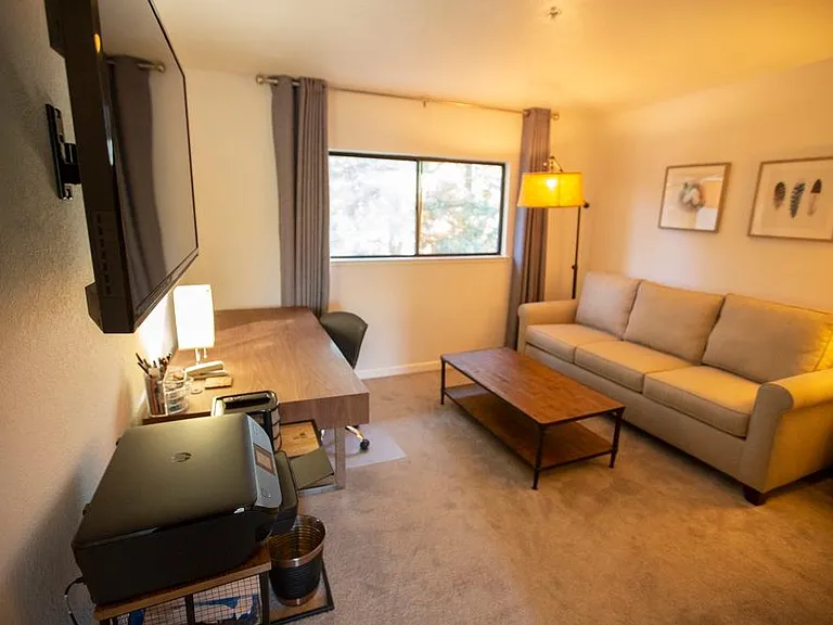 9 Vanessa Ct W — Photo 3