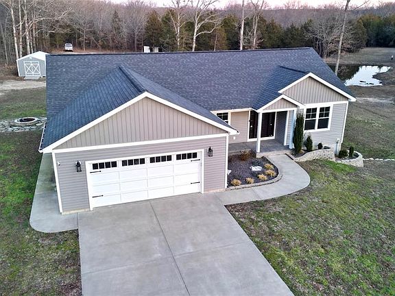 2nd image of 836 County Road 3210