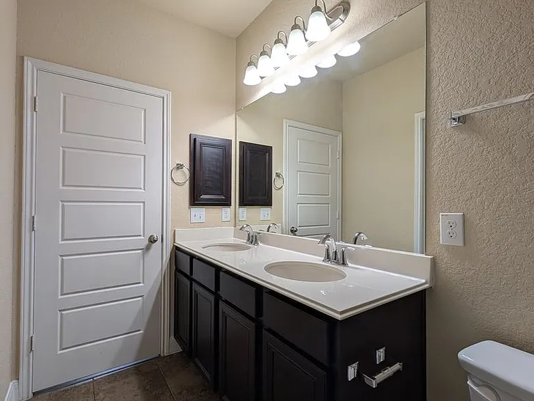 1227 Old FM 306 — Photo 17