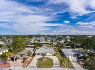 1463 Lemon Bay Dr, Englewood, FL 34223