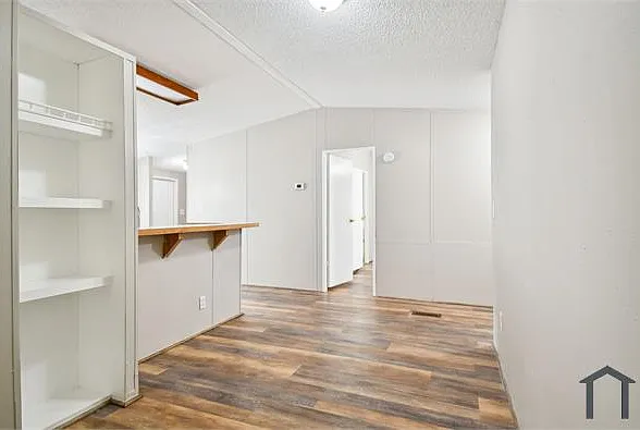 10609 Bay Hills Cir — Photo 11