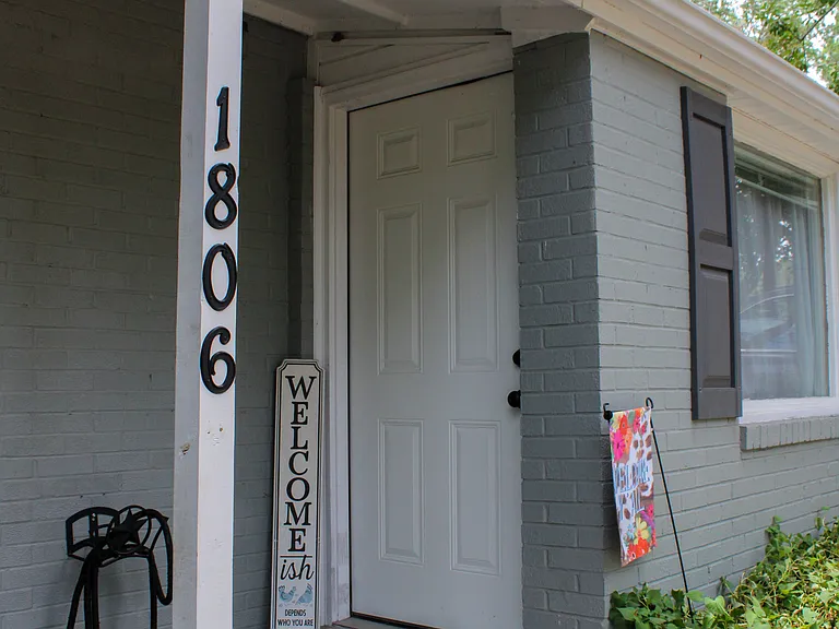 1806 Glenwick Dr — Photo 2