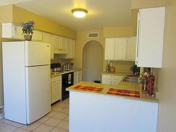4th image of 16414 E Ashbrook Dr APT A