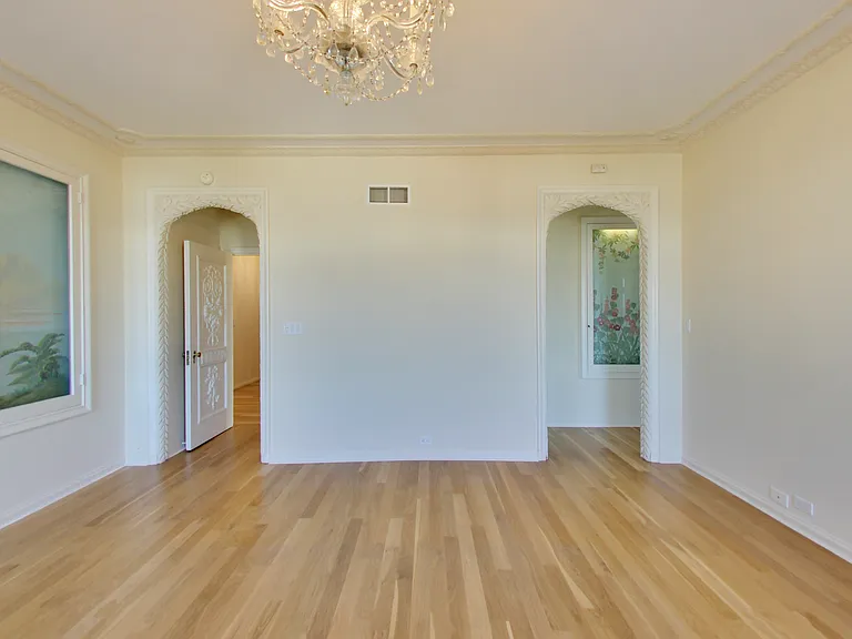2090 Green Street (003r) — Photo 27