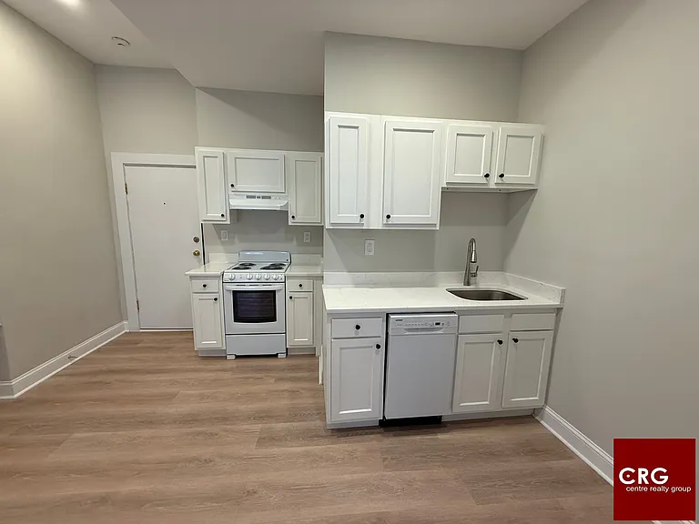 38 Hemenway St #2L — Photo 6