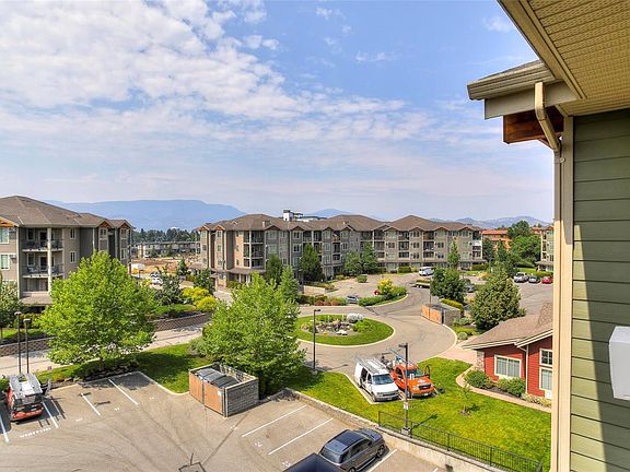 4th image of 3739 Casorso Rd #416