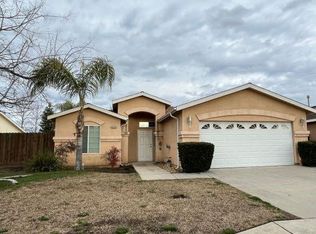 2215 Golden Ave, Clovis, CA 93611