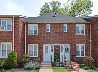 43B Parkway Vlg #B, Cranford, NJ 07016