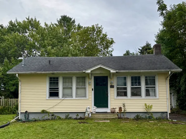605 16th St, Kenosha, WI 53140