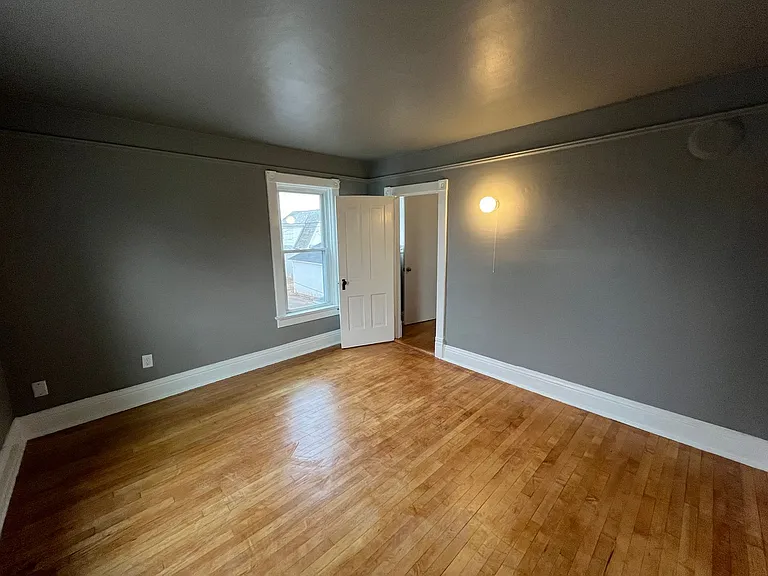 637 S 3rd Ave — Photo 6