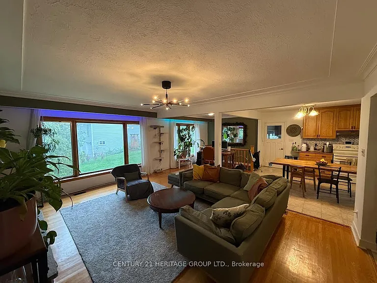 927 Srigley St #MAIN — Photo 13