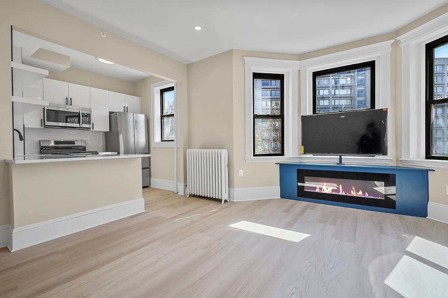 Waldorf Lofts — Photo 1