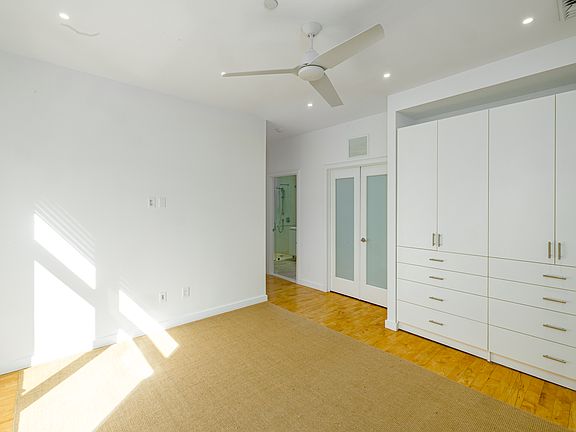 4th image of 227 E 111th St APT 4B