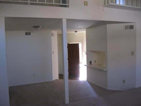 3rd image of 4242 Cuesta Dr