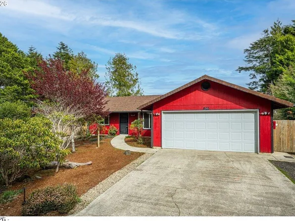 1245 SW Fairway Dr, Waldport, OR 97394