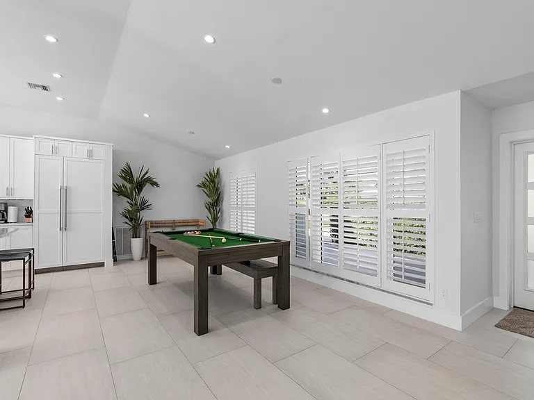 4601 Sunset Dr — Photo 20
