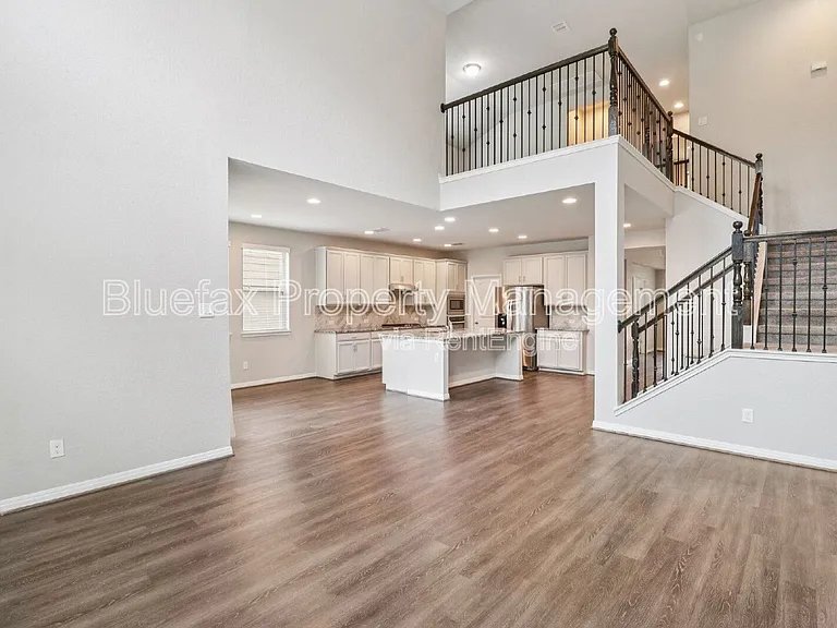 13840 Tribeca — Photo 15