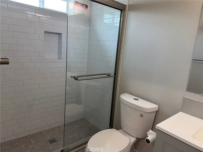 610 W Hollyvale St — Photo 14