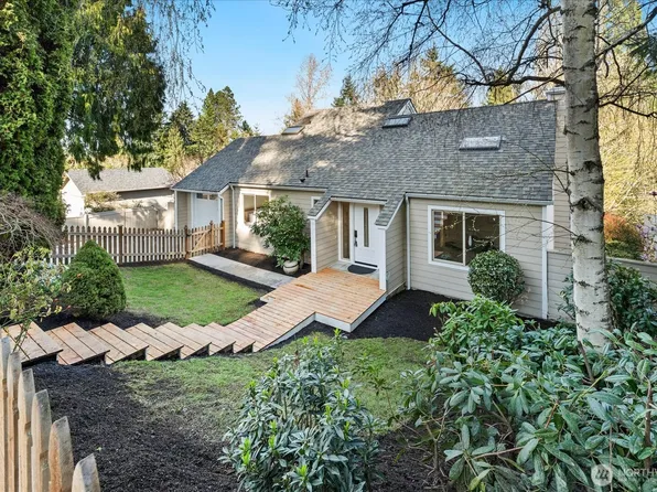 16018 36th Avenue NE, Lake Forest Park, WA 98155