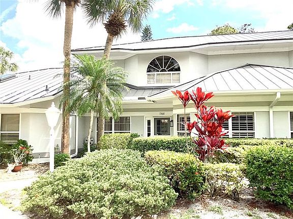 3rd image of 7368 Pine Creek Way