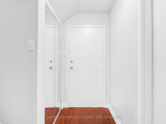 4th image of 140 Ling Rd #103