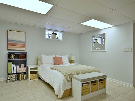 5th image of 4245 N Olcott Ave