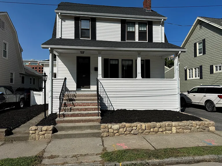 15 Sunset Ave — Photo 12