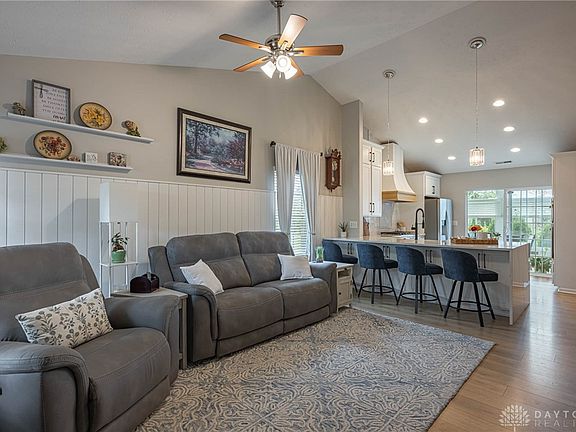 2nd image of 1409 Runnymeade Way