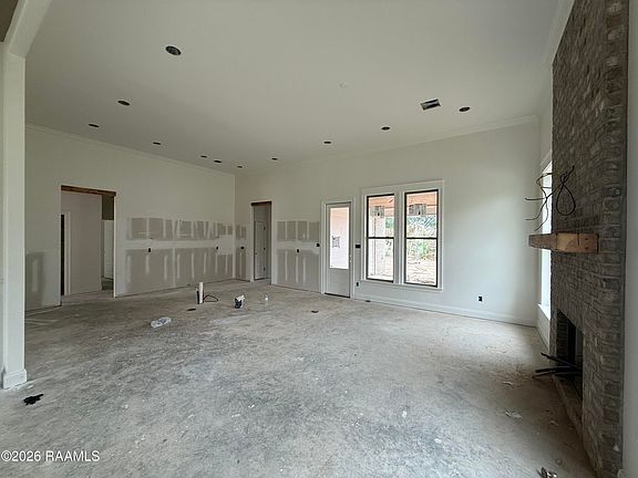 3rd image of 721 Whispering Meadows Rd