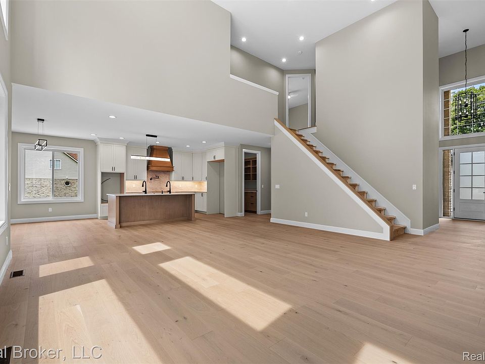 12114-22 Mile Rd, photo 15