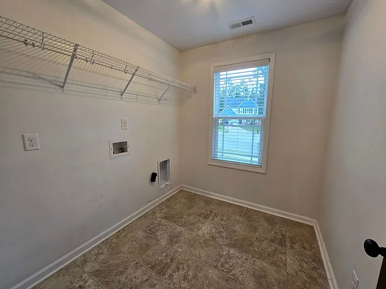 102 Whistling Pines Dr — Photo 29
