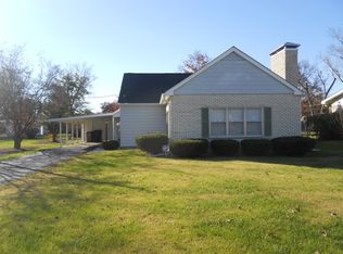 3930 River Rd, Columbus, IN 47203