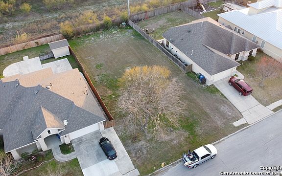 2nd image of 1714 Barrett Palms