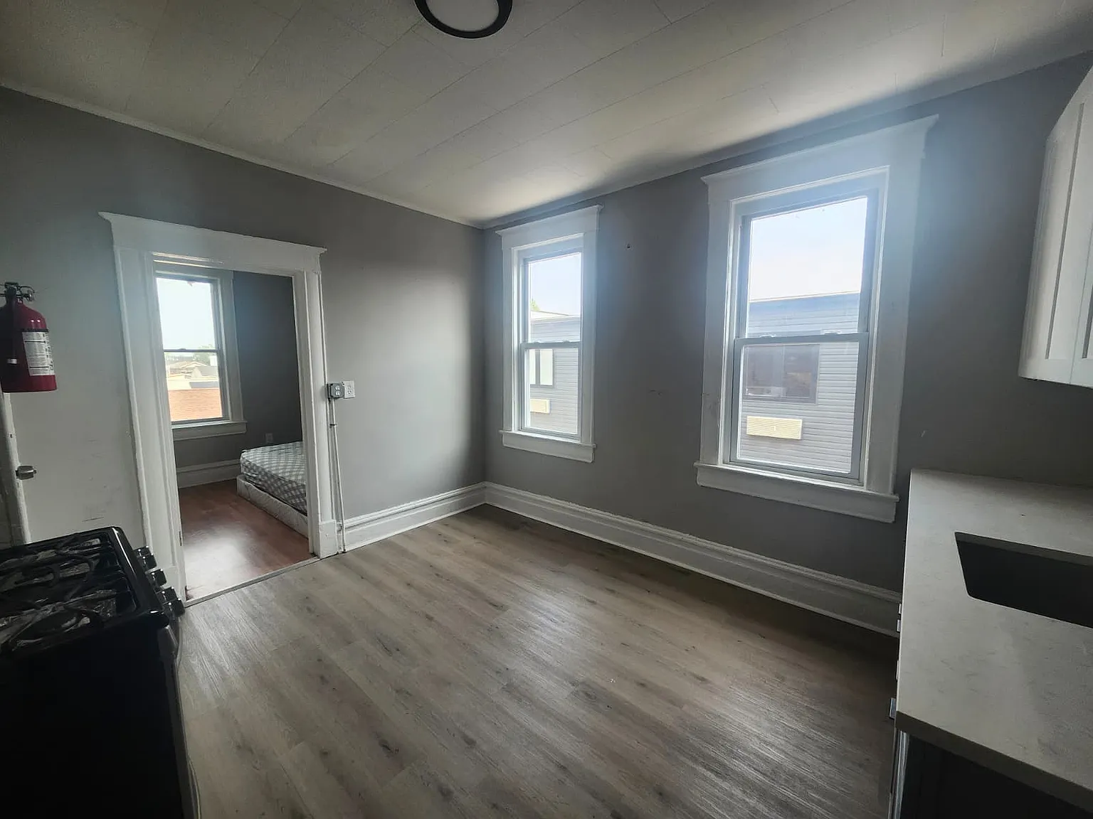 64 Hamilton Ave — Photo 2