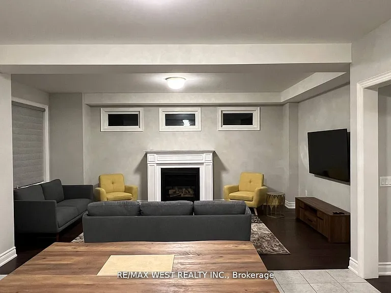 65 Port Royal Ave — Photo 4