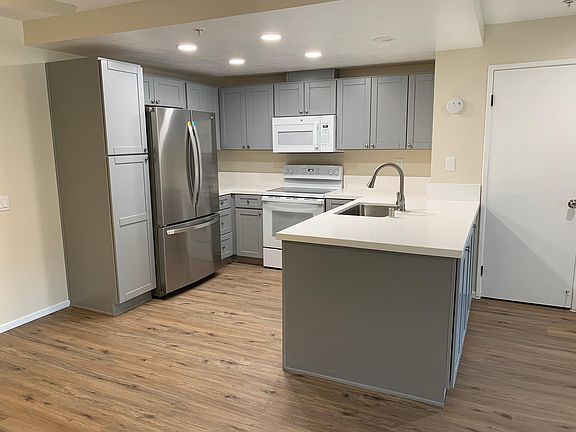 2nd image of 2800 Keller Dr APT 218