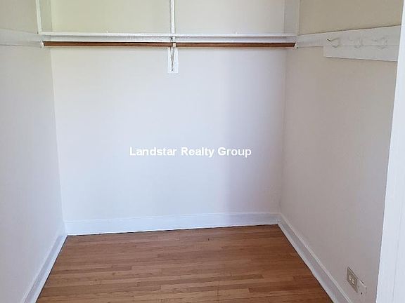 5th image of 1717 W North Ave #2B