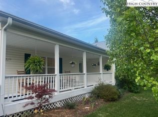 129 Cherry Hill Rdg, Jefferson, NC 28640