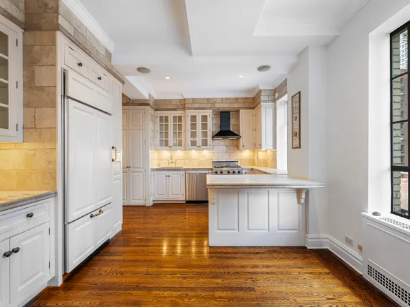 350 West 57th Street image 6 of 22