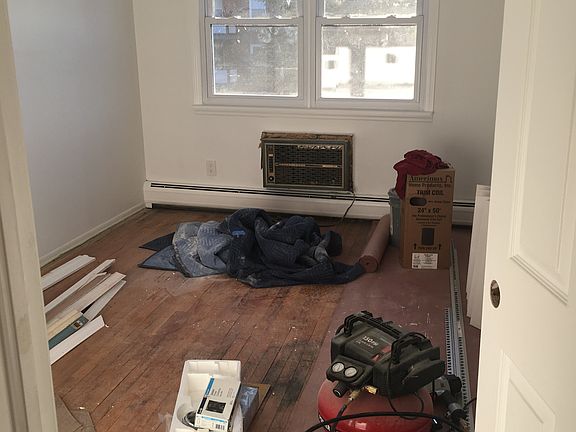 4th image of 1640 Bell Blvd #2FL