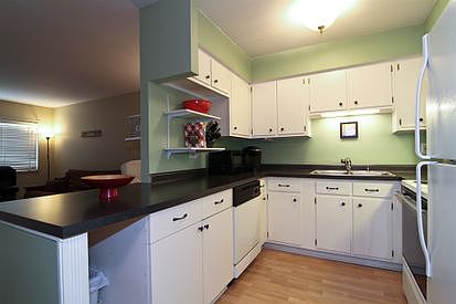 4th image of 315 Marengo Ave APT 2B