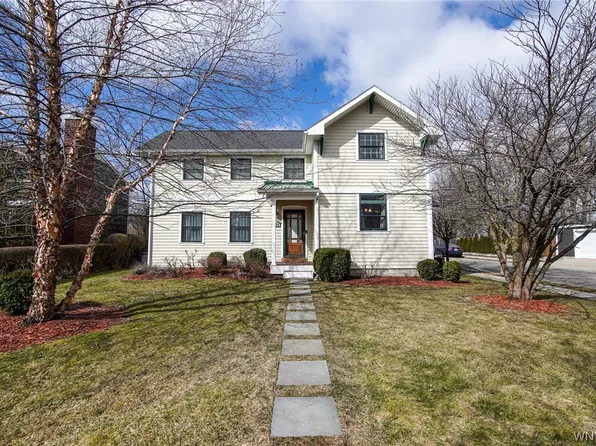 418 Lincoln Pkwy, Buffalo, NY 14216