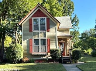 22 Ahrens St, Mount Clemens, MI