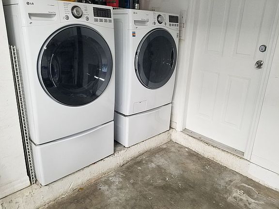Laundry Garage 