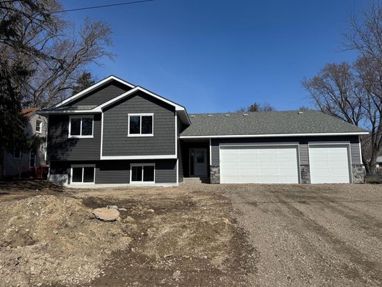 6122 34th Avenue Ave N, Crystal, MN 55422